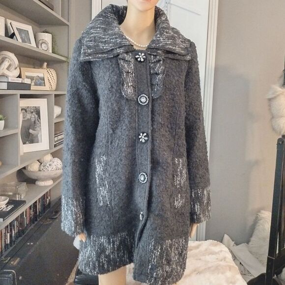 Variations Women's Size XL Long Gray Snap Button Closure Winter Fuzzy Coat - Picture 12 of 12
